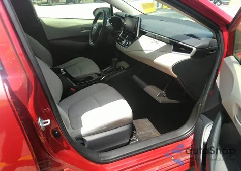 2021 Toyota Corolla Le z USA, uszkodzony, nr VIN JTDEAMDE5MJ012662